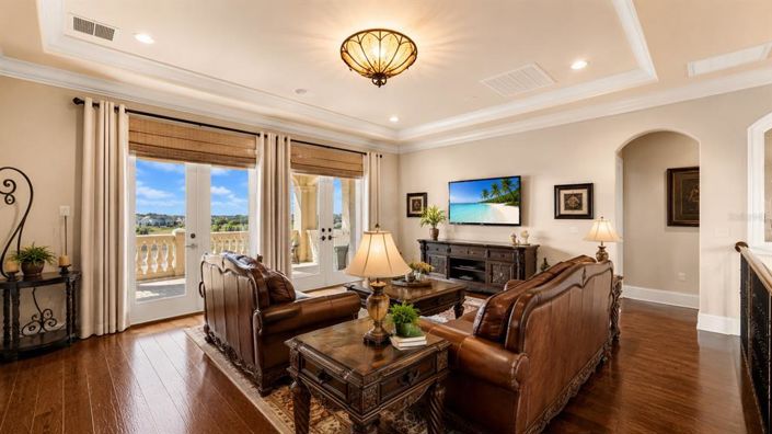 Image No.36-5 Bed House for sale