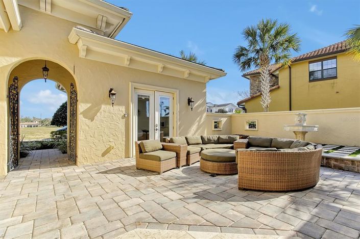 Image No.43-5 Bed House for sale