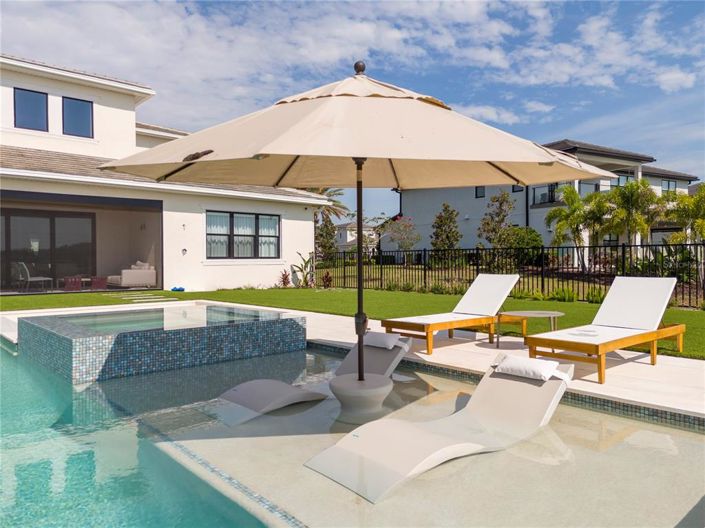 Image No.13-5 Bed House for sale