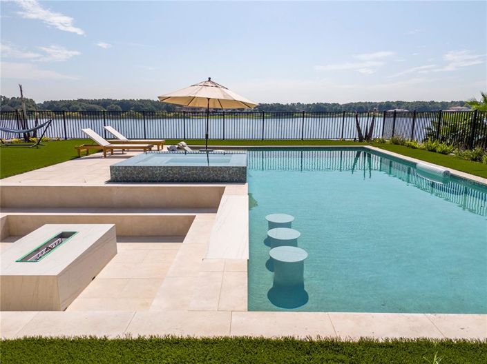 Image No.17-5 Bed House for sale