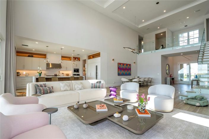 Image No.43-5 Bed House for sale