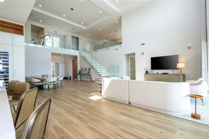 Image No.44-5 Bed House for sale