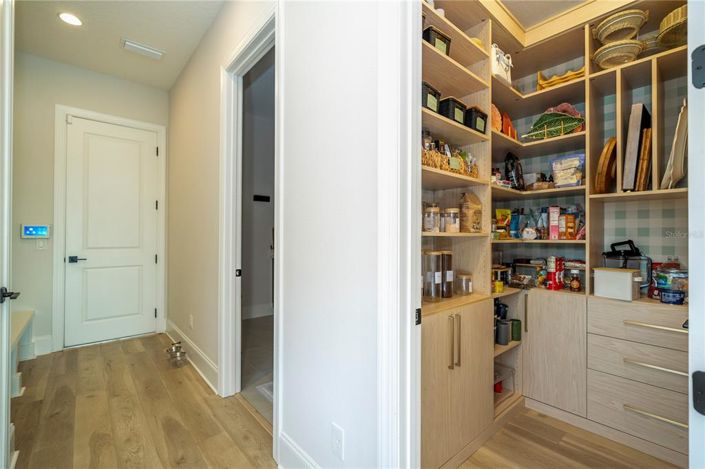 Image No.54-5 Bed House for sale