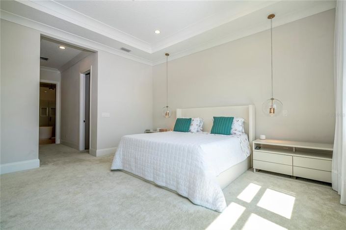Image No.58-5 Bed House for sale