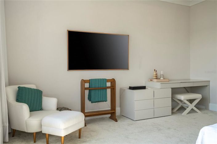 Image No.60-5 Bed House for sale