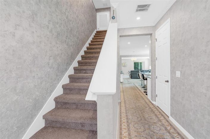 Image No.9-4 Bed House for sale