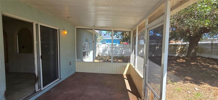 Image No.18-4 Bed House for sale