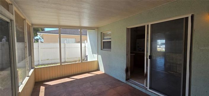Image No.19-4 Bed House for sale
