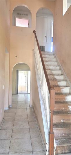 Image No.20-4 Bed House for sale