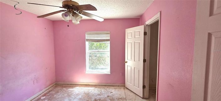 Image No.33-4 Bed House for sale