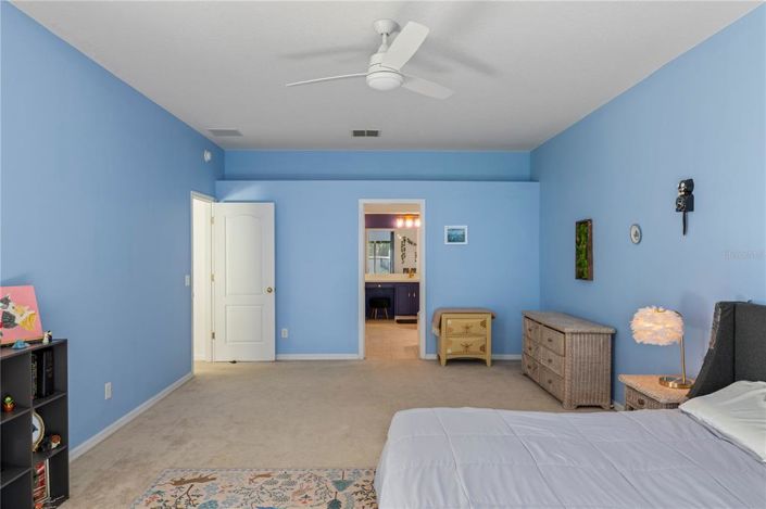 Image No.21-4 Bed House for sale