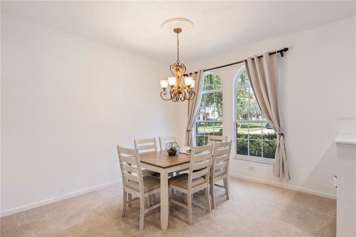 Image No.6-4 Bed House for sale