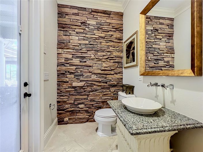 Image No.42-5 Bed House for sale