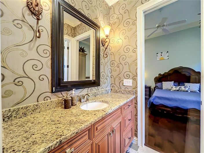 Image No.49-5 Bed House for sale