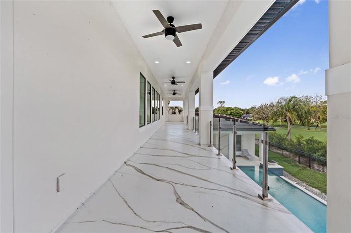 Image No.30-6 Bed House for sale