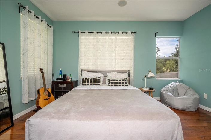 Image No.30-5 Bed House for sale