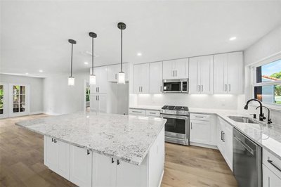 fa005713-891