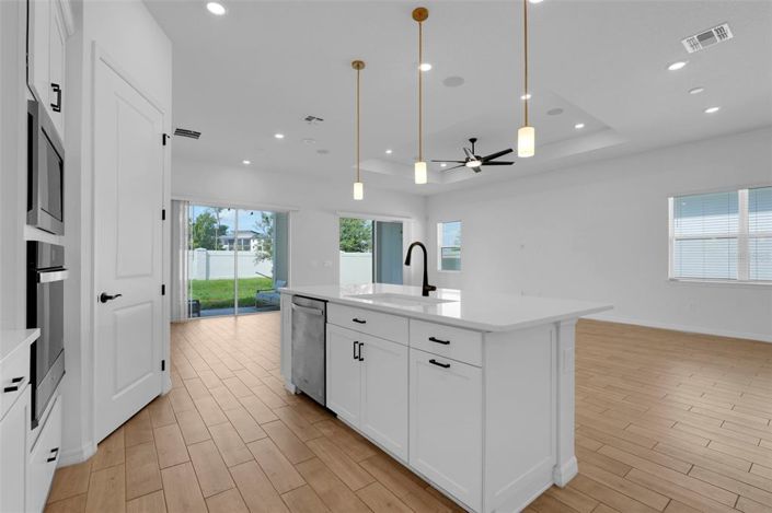 Image No.10-3 Bed House for sale