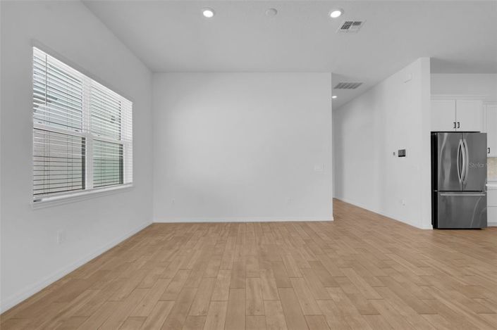 Image No.17-3 Bed House for sale