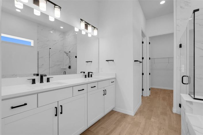 Image No.21-3 Bed House for sale