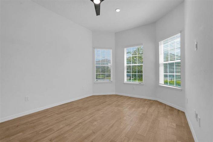 Image No.28-3 Bed House for sale