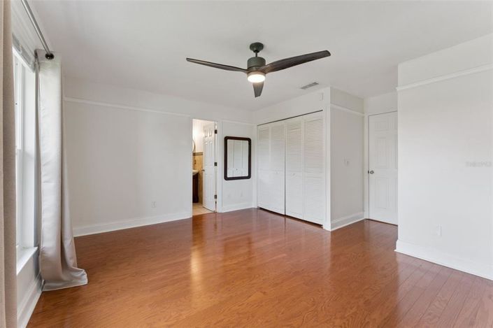 Image No.37-3 Bed House for sale