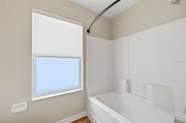 Image No.27-5 Bed House for sale
