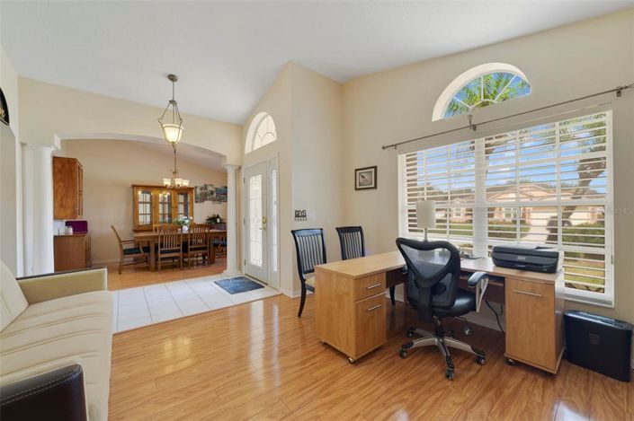 Image No.8-4 Bed House for sale