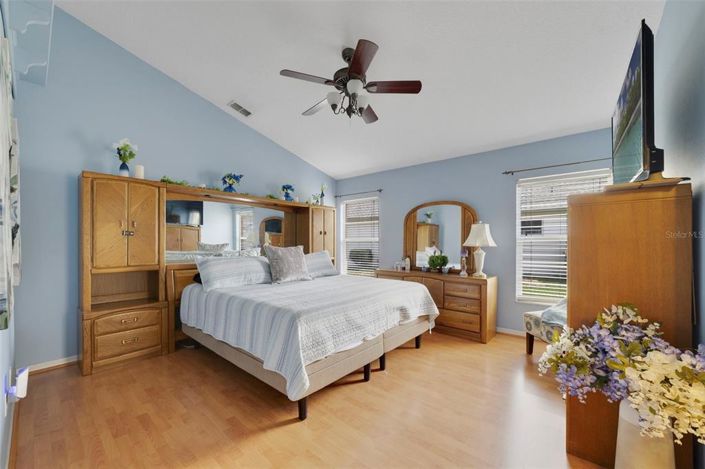 Image No.9-4 Bed House for sale