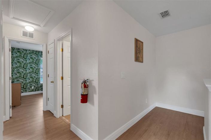 Image No.17-4 Bed Townhouse for sale