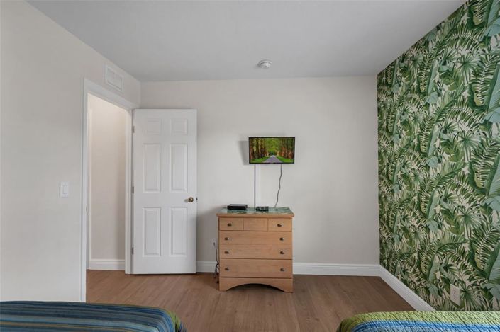 Image No.19-4 Bed Townhouse for sale