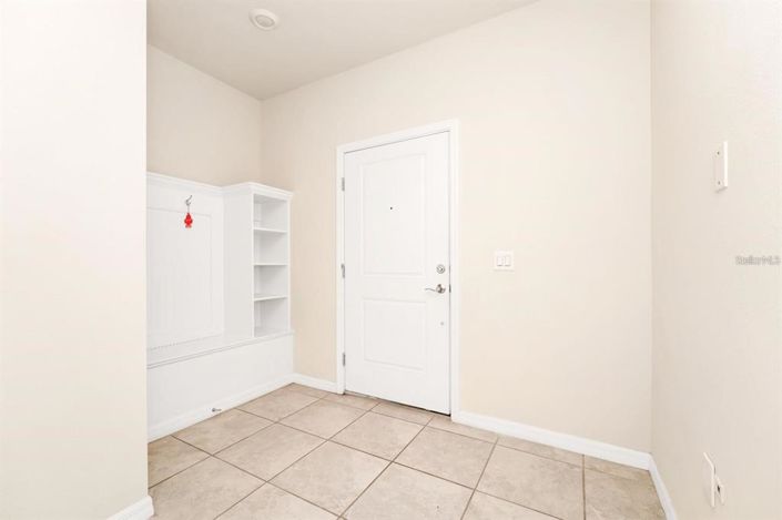 Image No.11-5 Bed Townhouse for sale