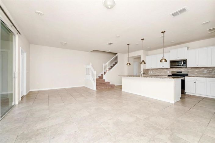 Image No.6-5 Bed Townhouse for sale