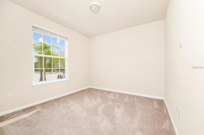 Image No.8-5 Bed Townhouse for sale