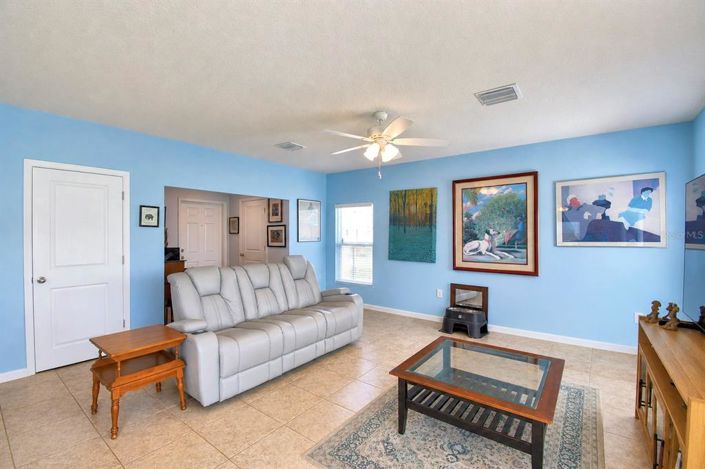 Image No.9-4 Bed House for sale