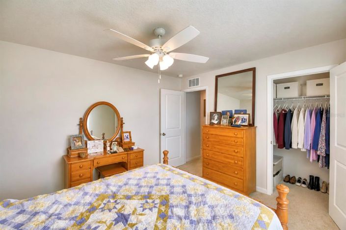 Image No.26-4 Bed House for sale