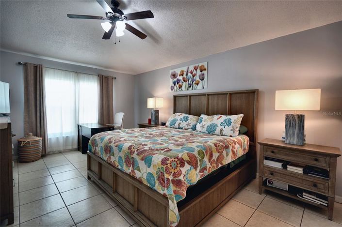 Image No.11-3 Bed House for sale