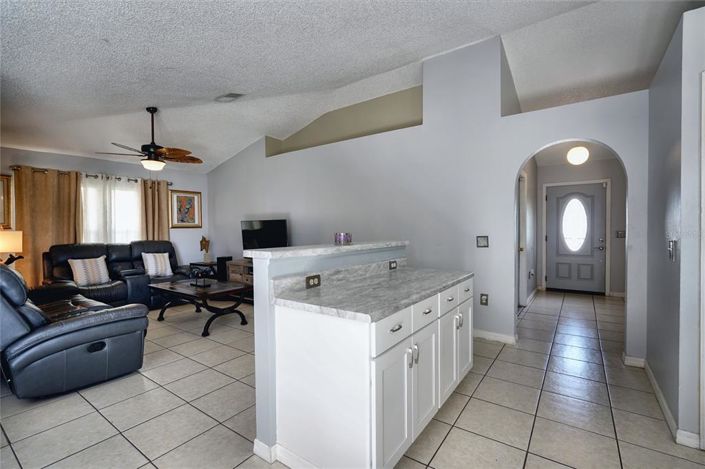 Image No.6-3 Bed House for sale
