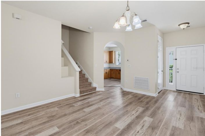 Image No.3-3 Bed Townhouse for sale