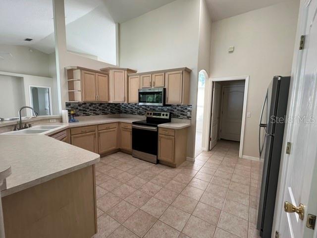 Image No.17-3 Bed House for sale