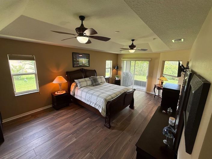 Image No.20-3 Bed House for sale