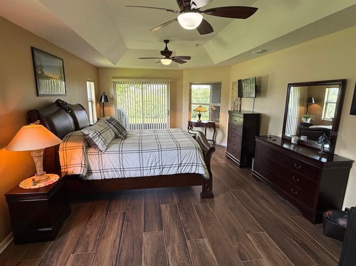 Image No.21-3 Bed House for sale