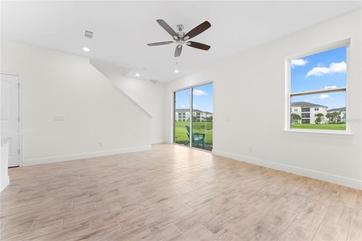 Image No.7-4 Bed Townhouse for sale