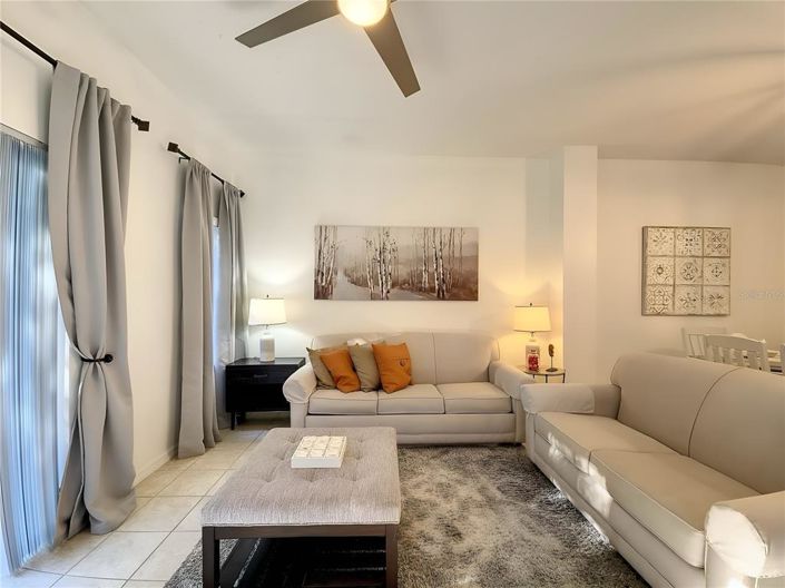 Image No.26-3 Bed Townhouse for sale