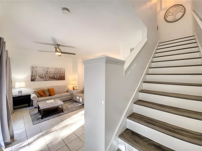 Image No.30-3 Bed Townhouse for sale