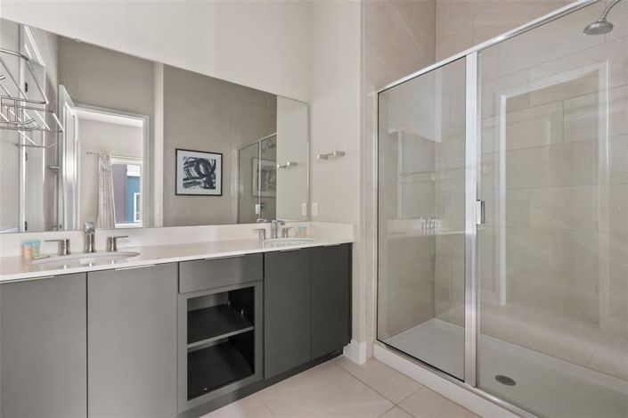 Image No.14-5 Bed Apartment for sale