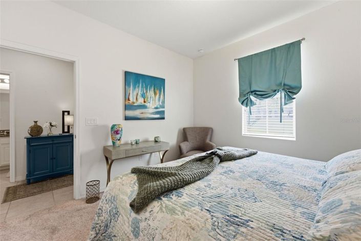 Image No.17-5 Bed Townhouse for sale