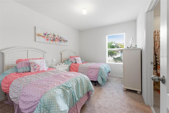 Image No.26-5 Bed Townhouse for sale