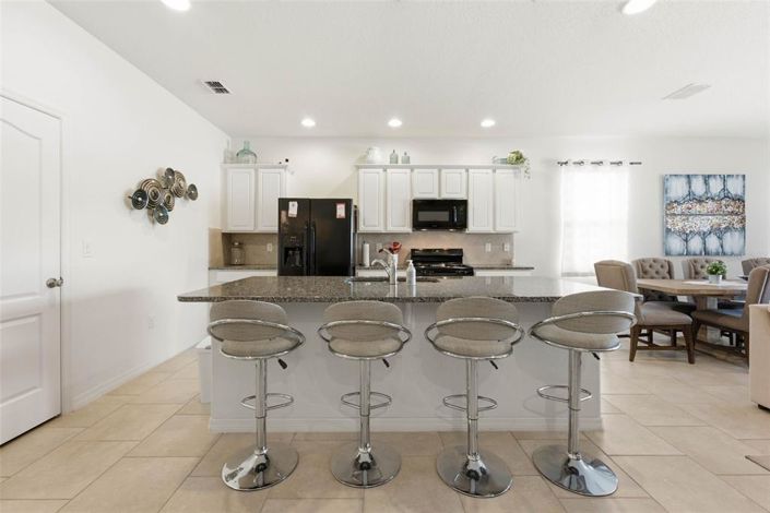 Image No.3-5 Bed Townhouse for sale