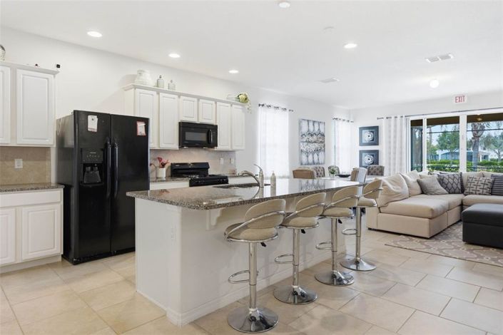 Image No.6-5 Bed Townhouse for sale